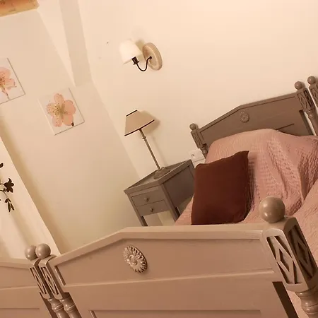 Dom wakacyjny Maison De Famille *